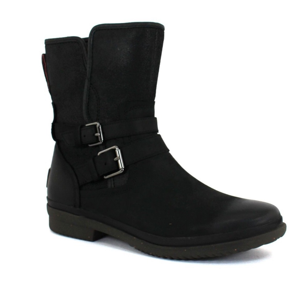 Ugg Simmens waterproof leather boots size 9.5
